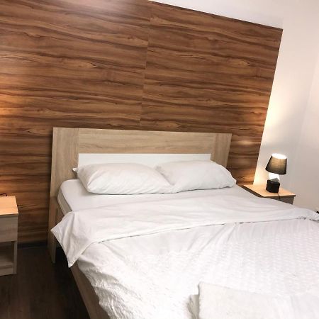 Ferienwohnung Naberezhna 10, Central Lutsʼk Exterior foto