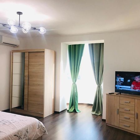 Ferienwohnung Naberezhna 10, Central Lutsʼk Exterior foto