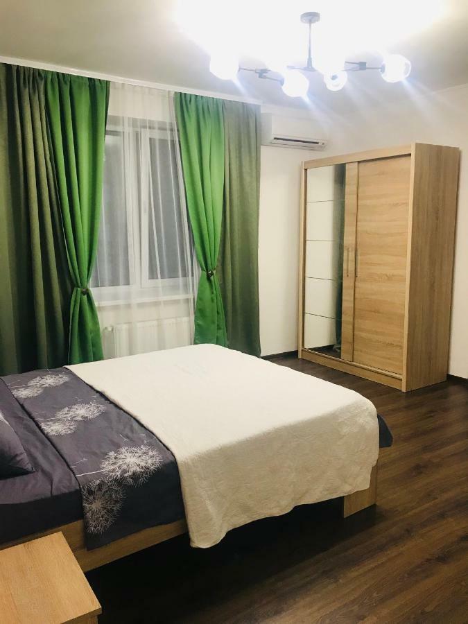 Ferienwohnung Naberezhna 10, Central Lutsʼk Exterior foto